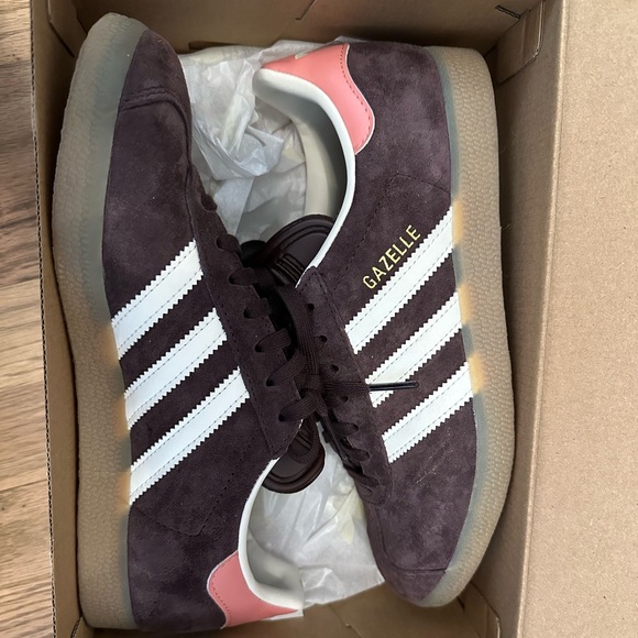 Adidas Gazelle size 7 - Picture 6 of 12